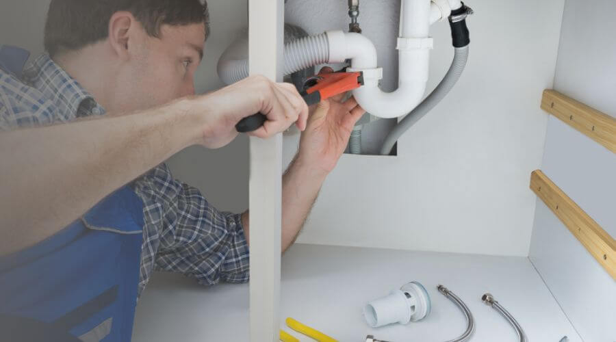 Expert burst pipe repair services in Borger, TX
